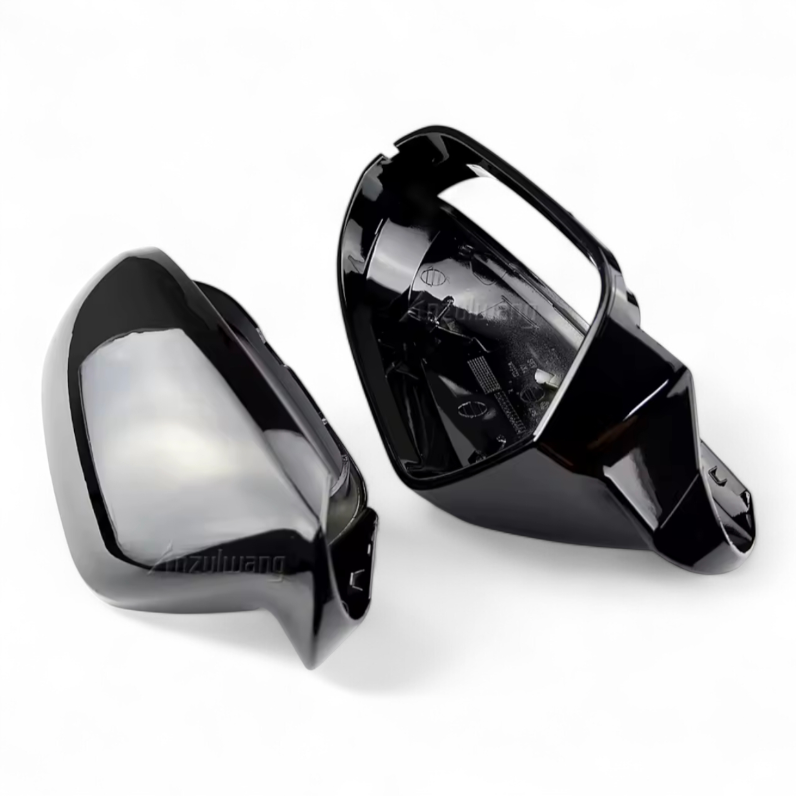 https://cdn.shopify.com/s/files/1/0565/4957/2747/files/Coques-de-retroviseurs-noires-brillantes-pour-Audi-A7-C7-2013-2018-7.png?v=1761592710