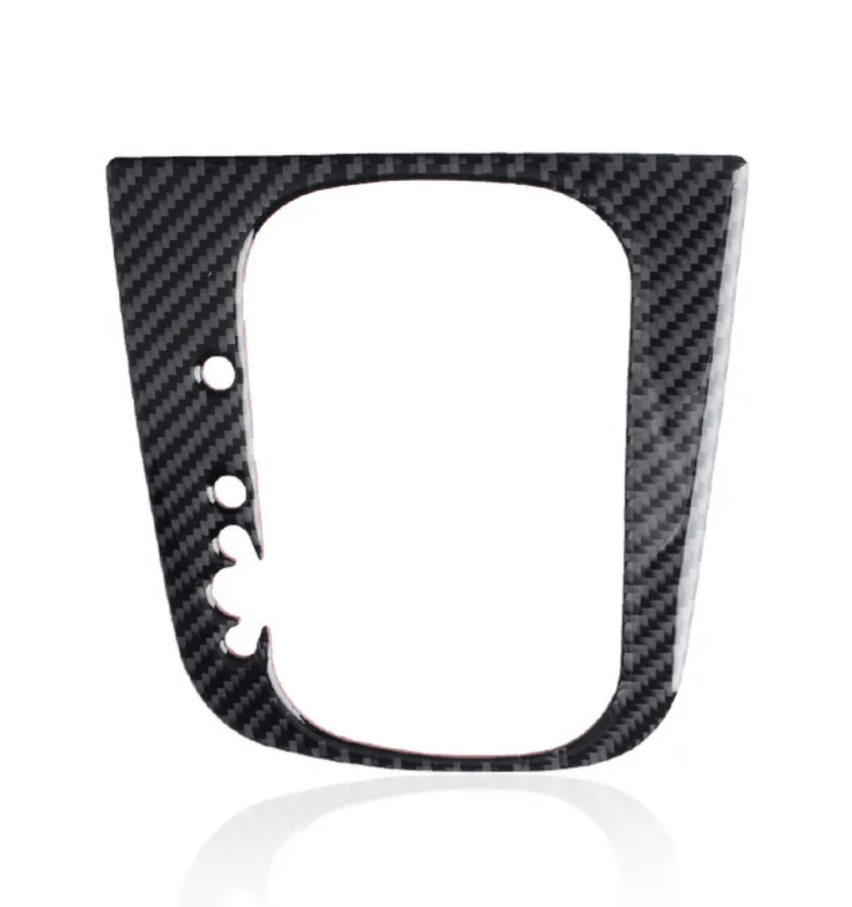 https://cdn.shopify.com/s/files/1/0565/4957/2747/files/Entourage-de-levier-de-vitesse-habillage-interieur-carbone-pour-Volkswagen-Golf-6-6_9fae3088-4c48-40ca-a39a-f051febe9323.png?v=1765641366
