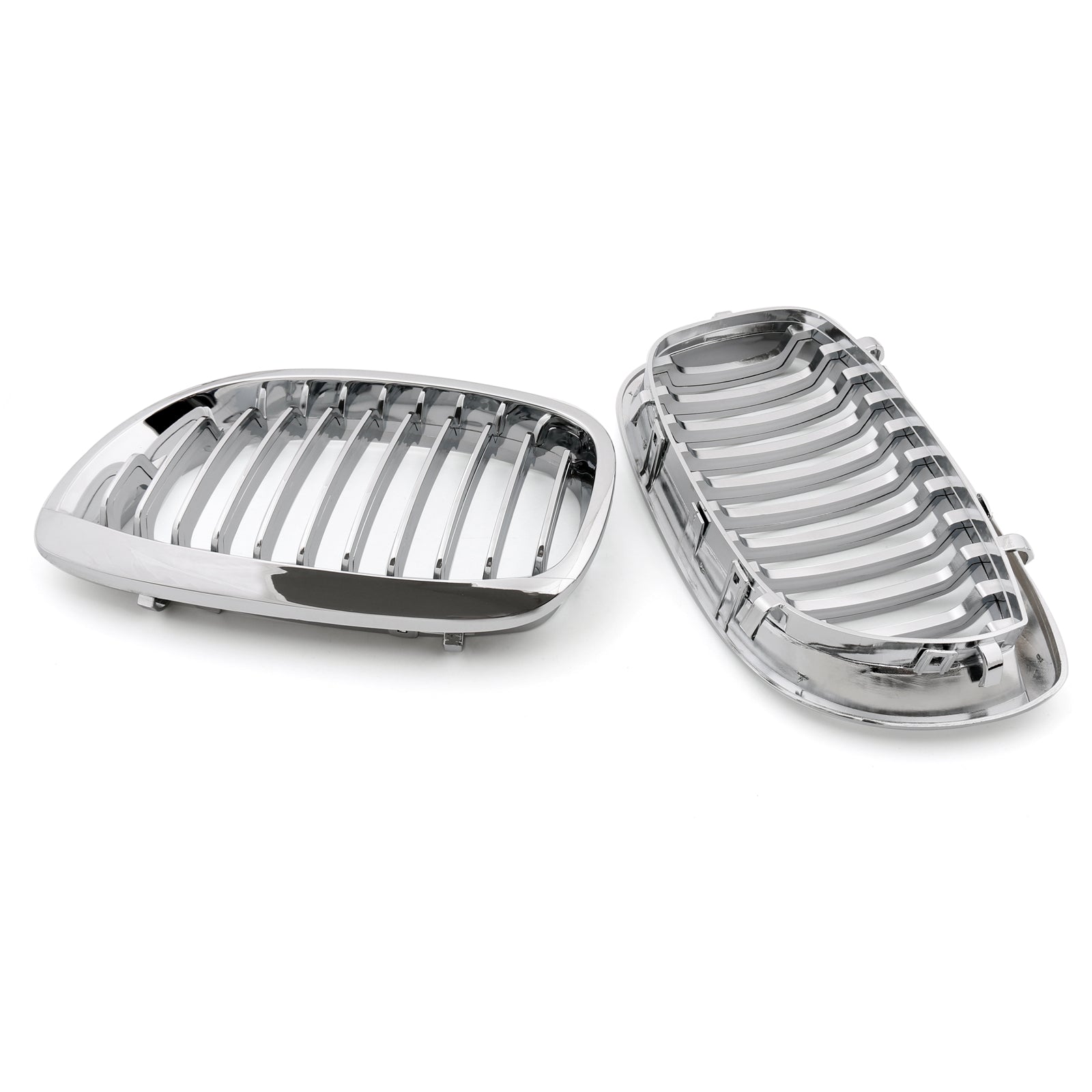 https://cdn.shopify.com/s/files/1/0712/0348/8028/products/Grille-009-Chrome-3_f72a3238-bd5e-442d-b31b-1f7d7072b98c.jpg?v=1753927881