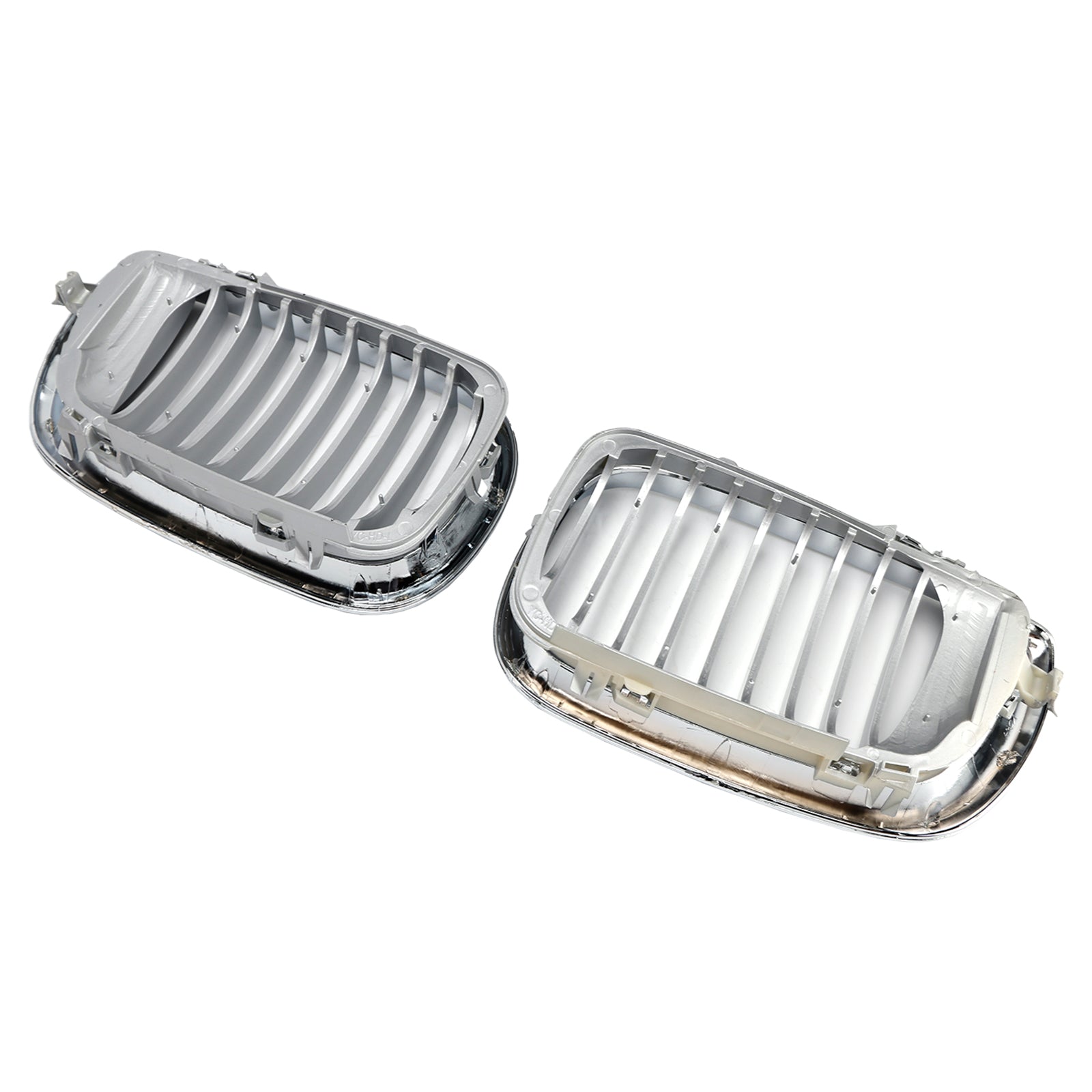 https://cdn.shopify.com/s/files/1/0712/0348/8028/files/Grille-084-Chrome-10.jpg?v=1758354462