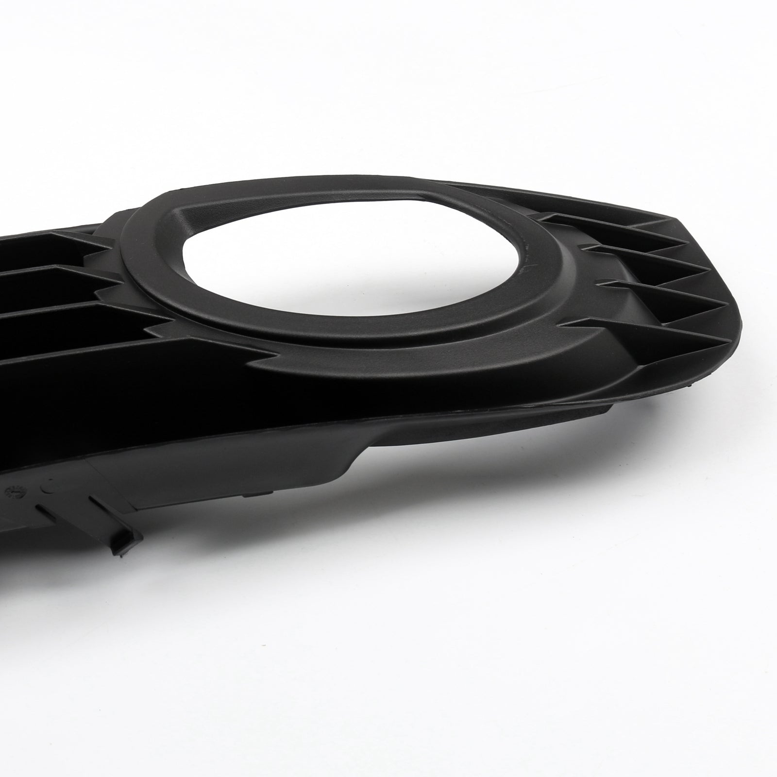 https://cdn.shopify.com/s/files/1/0712/0348/8028/products/Grille-090-Left-4_fe96304a-a3ba-4271-b332-4617081245c7.jpg?v=1752805353