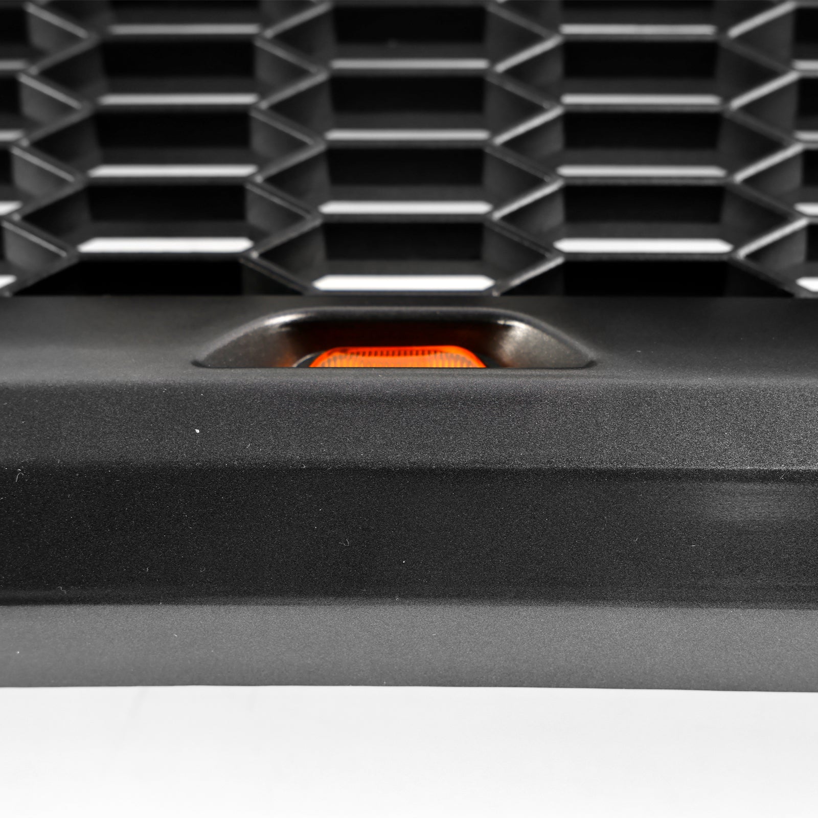 https://cdn.shopify.com/s/files/1/0712/0348/8028/files/Grille-587-B-15.jpg?v=1774843006