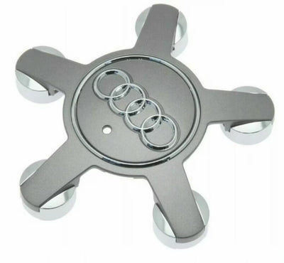 2x Centres de Roues Audi Étoiles 135mm Noir Chrome - vue de profil - Becquet Voiture