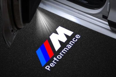 2x LEDs de Portes BMW M Performance Logo Lumineux - vue de profil - Becquet Voiture