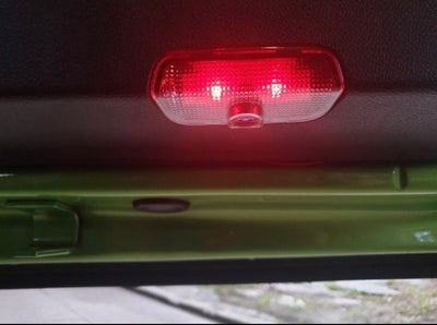 2x LEDs De Portes Vw Scirocco Logo Lumineux - vue de trois-quarts - Becquet Voiture