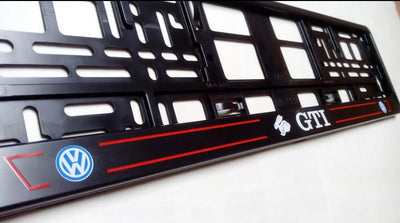 2x Supports De Plaque Volkswagen GTI Noir Mat - vue de profil - Becquet Voiture