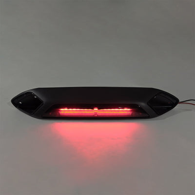3e Feu Stop LED Ford Transit 2018-2020 JK4Z13A613AF - vue de trois-quarts 2 - Becquet Voiture