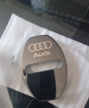 4x Couvercles de Serrure Porte Audi Chrome - vue arrière - Becquet Voiture