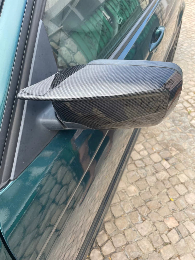 https://cdn.shopify.com/s/files/1/0565/4957/2747/files/bmw-serie-3-coques-retroviseurs-noir-brillant.jpg?v=1761726441