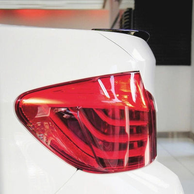https://cdn.shopify.com/s/files/1/0565/4957/2747/files/Aileron-Spoiler-de-coffre-type-M-Performance-Noir-Brillant-pour-BMW-Serie-5-F10-2010-2018-3.jpg?v=1761577558