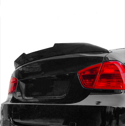 https://cdn.shopify.com/s/files/1/0565/4957/2747/files/Aileron-de-coffre-Becquet-type-M-Performance-pour-BMW-Serie-3-berline-E90-2006-a-2013-3.jpg?v=1761579937