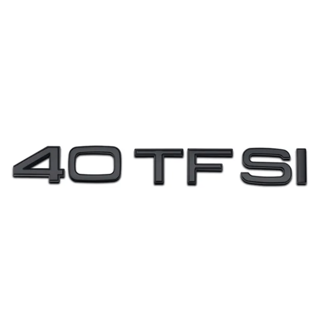 https://cdn.shopify.com/s/files/1/0565/4957/2747/files/Badge-de-coffre-lettres-noires-motorisation-AUDI-40-TFSI.png?v=1764091559