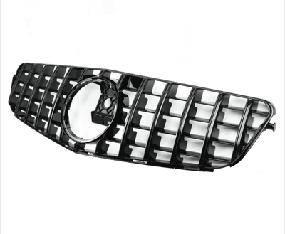 https://cdn.shopify.com/s/files/1/0565/4957/2747/products/Calandre-Panamericana-AMG-GTR-Mercedes-Classe-C-W204-2007-2014.png?v=1761575906