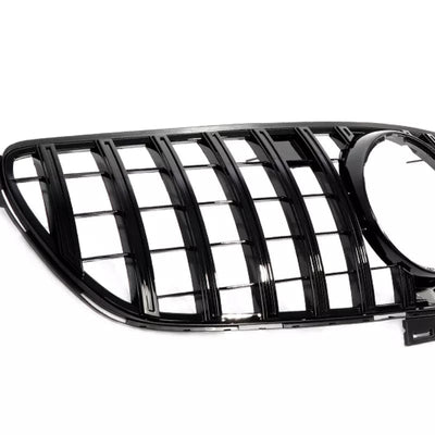 https://cdn.shopify.com/s/files/1/0565/4957/2747/products/Calandre-Panamericana-AMG-GTR-pour-Mercedes-GLE-W166-2015-2019-4.jpg?v=1761575878