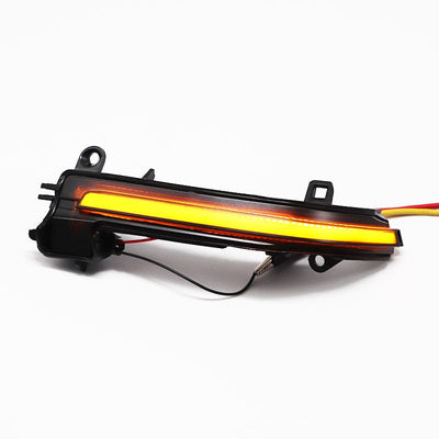 https://cdn.shopify.com/s/files/1/0565/4957/2747/products/Clignotants-de-retroviseurs-dynamiques-LED-pour-BMW-Serie-3-F30-2012-2019-4.jpg?v=1761574748