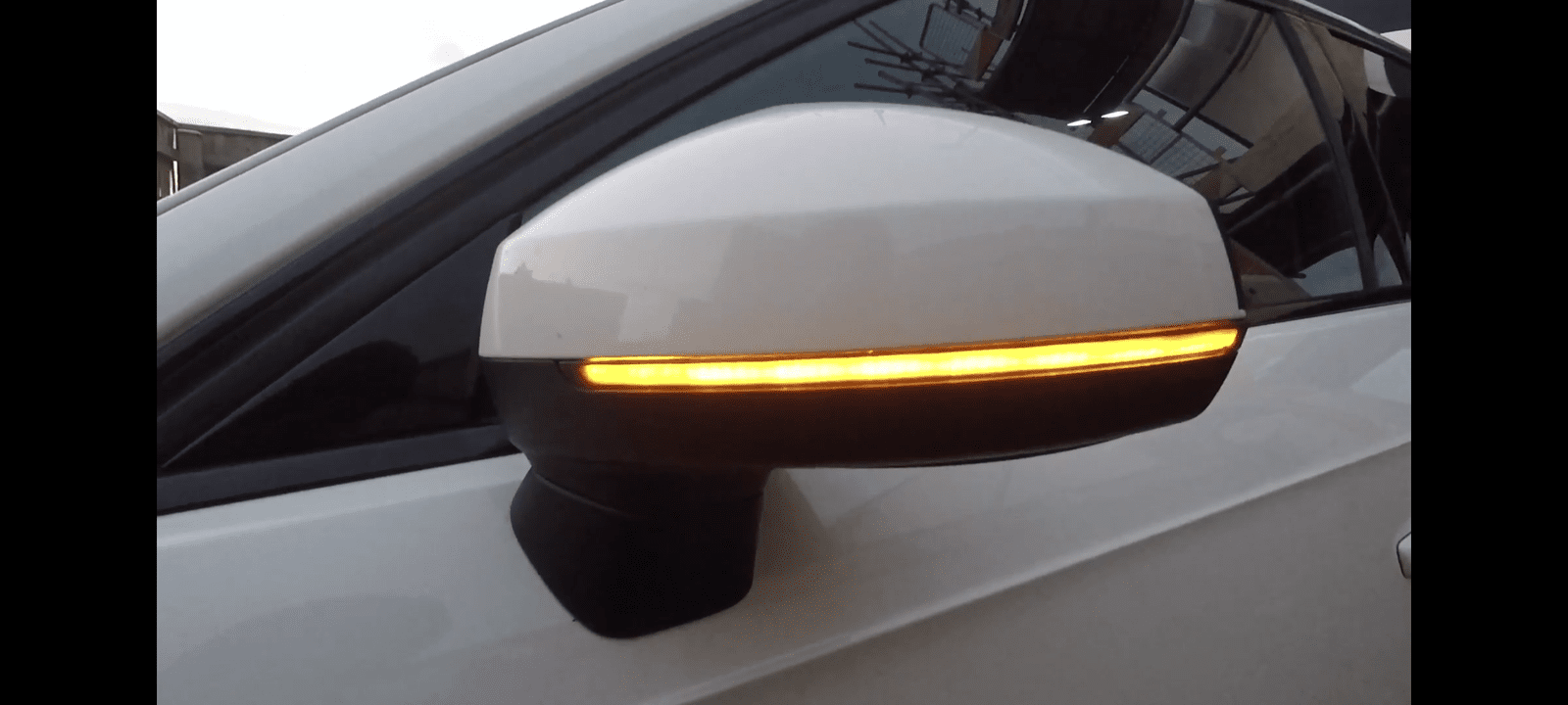 https://cdn.shopify.com/s/files/1/0565/4957/2747/products/Clignotants-de-retroviseurs-repetiteurs-dynamiques-LED-pour-AUDI-A3-8V-2013-2020.png?v=1761574841