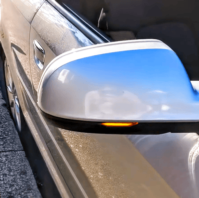https://cdn.shopify.com/s/files/1/0565/4957/2747/products/Clignotants-de-retroviseurs-repetiteurs-dynamiques-LED-pour-AUDI-Q3-2012-2015-3.png?v=1761575005
