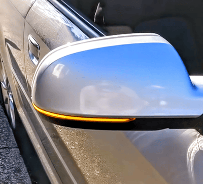 https://cdn.shopify.com/s/files/1/0565/4957/2747/products/Clignotants-de-retroviseurs-repetiteurs-dynamiques-LED-pour-AUDI-Q3-2012-2015-4.png?v=1761575008