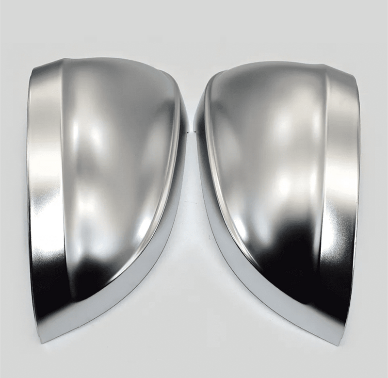 https://cdn.shopify.com/s/files/1/0565/4957/2747/products/Coques-de-retroviseurs-Chrome-Argent-Mat-pour-Audi-A4-B9-2015-2024.png?v=1761575349