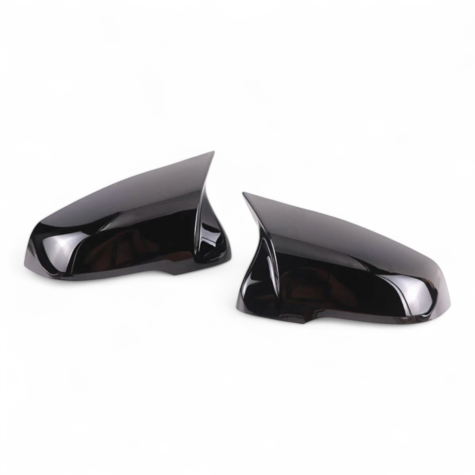 https://cdn.shopify.com/s/files/1/0565/4957/2747/files/Coques-de-retroviseurs-type-M-Performance-Noires-Brillantes-pour-BMW-Serie-2-Gran-Coupe-F44-2019-2023-3.png?v=1761592619