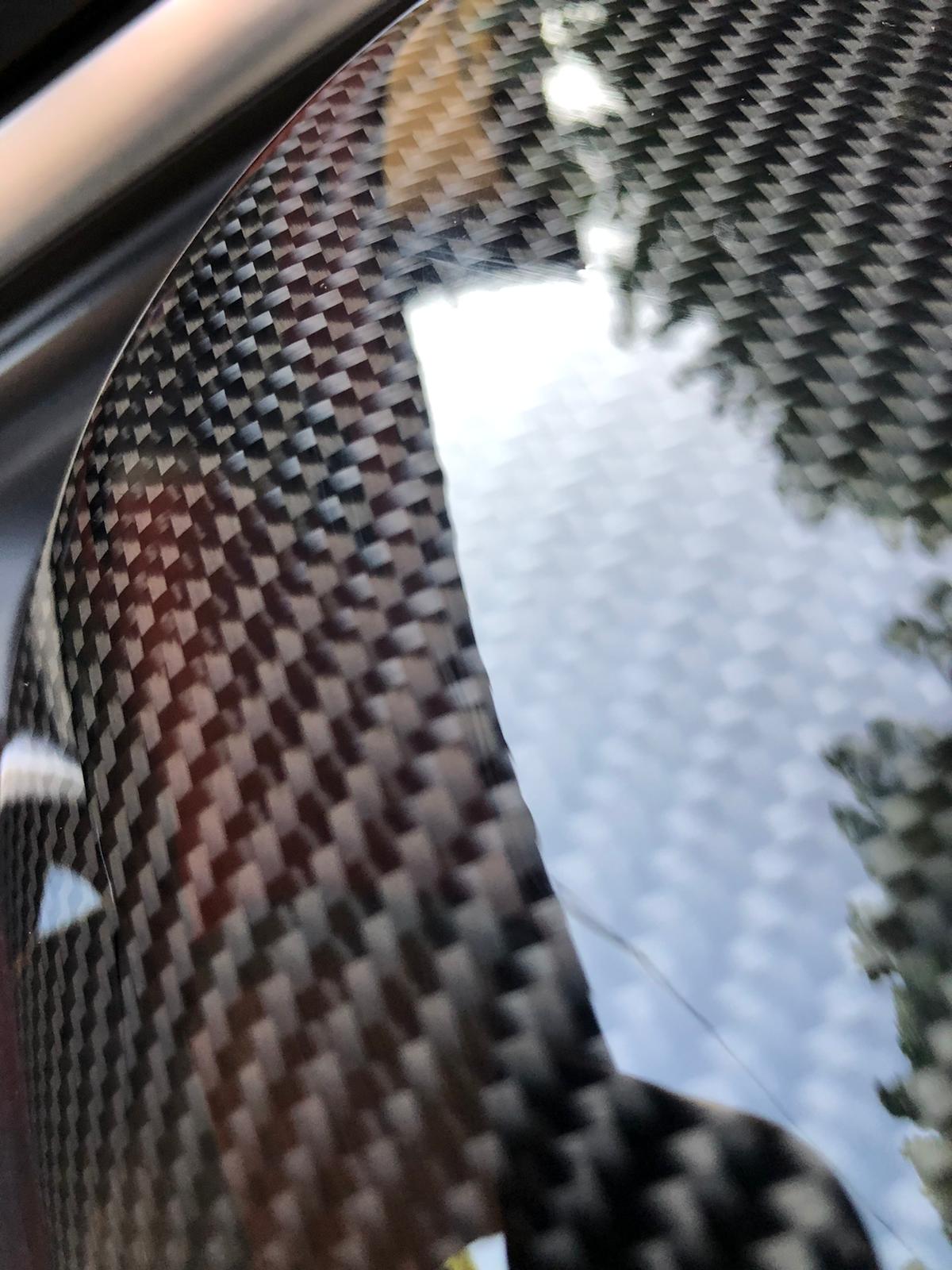 https://cdn.shopify.com/s/files/1/0565/4957/2747/files/Coques-de-retroviseurs-type-M-Performance-fibre-de-carbone-pour-BMW-Serie-2-F22-2013-2021-de-5.jpg?v=1761587602