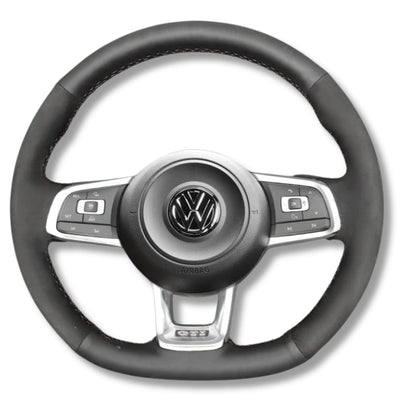 https://cdn.shopify.com/s/files/1/0727/0635/9572/files/Couvre_volant_GOLF_7_Cuir_NOIR.jpg?v=1754215922