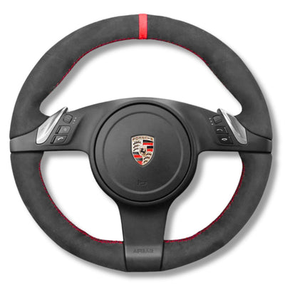 https://cdn.shopify.com/s/files/1/0727/0635/9572/files/Couvre_volant_alcanta_991_rouge_57c84e53-3726-40b6-9924-9648ae89d39c.jpg?v=1754330832