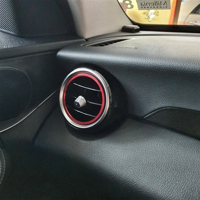 https://cdn.shopify.com/s/files/1/0565/4957/2747/files/Entourages-Grilles-de-Climatisation-Rouge-Bleu-pour-Mercedes-GLC-X253-2015-a-2022-3.jpg?v=1761603571