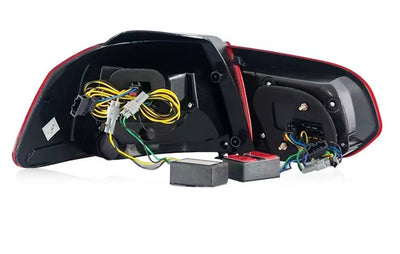 https://cdn.shopify.com/s/files/1/0565/4957/2747/files/Feux-arrieres-LED-pour-VW-Golf-6-2008-a-2012-3.jpg?v=1761603686