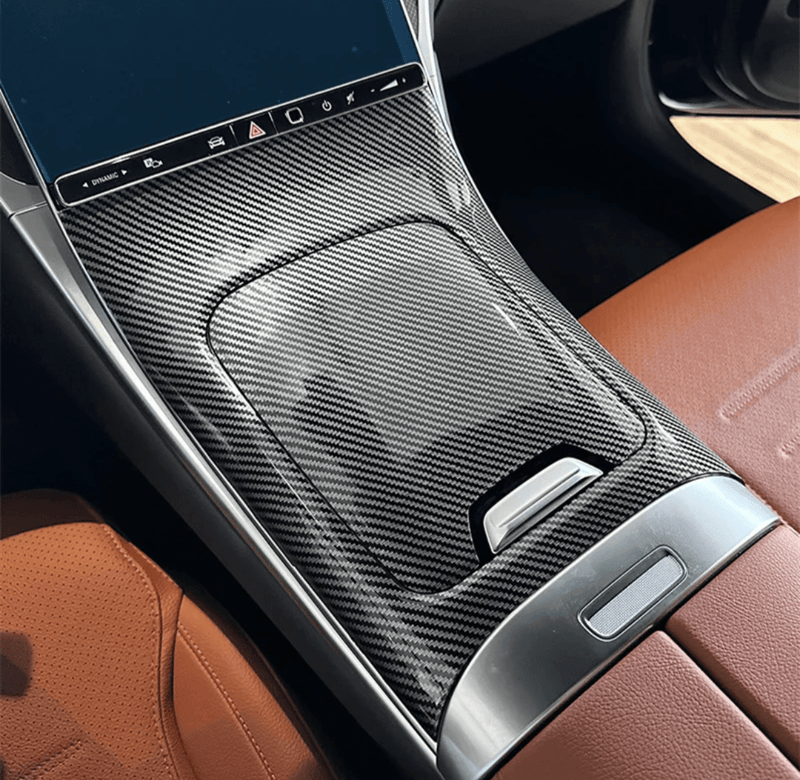 https://cdn.shopify.com/s/files/1/0565/4957/2747/files/Garniture-interieure-de-console-centrale-carbone-pour-Mercedes-GLC-W254-A-partir-de-2023.png?v=1761579607
