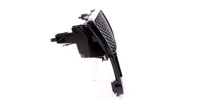 https://cdn.shopify.com/s/files/1/0565/4957/2747/files/Grille-de-calandre-noire-nid-dabeille-type-RS5-pour-Audi-A5-B8-2007-2017-5.jpg?v=1761587994