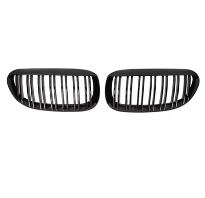 https://cdn.shopify.com/s/files/1/0565/4957/2747/files/Grilles-de-calandre-noires-brillantes-pour-BMW-Serie-6-E63-E64-2003-2010-3.png?v=1765146004