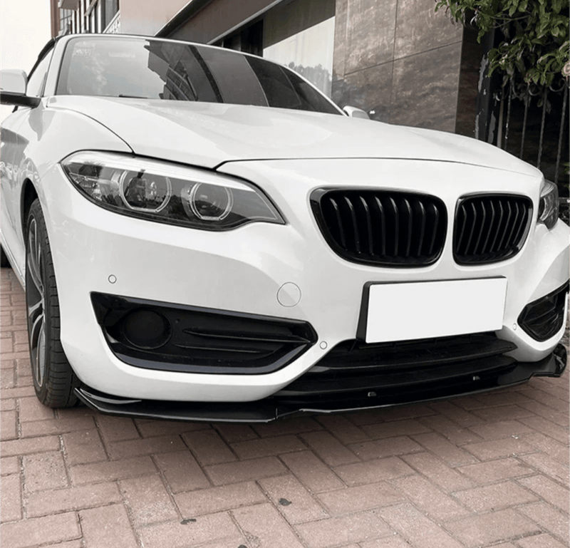 https://cdn.shopify.com/s/files/1/0565/4957/2747/files/Lame-avant-splitter-pare-choc-pour-BMW-Serie-2-F22-M2-F87-2013-a-2021.png?v=1761578963