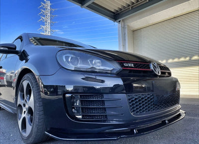 https://cdn.shopify.com/s/files/1/0565/4957/2747/files/Lame-avant-splitter-pare-choc-pour-VW-GOLF-6-2008-a-2012-3.jpg?v=1761578885