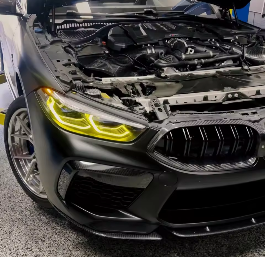 https://cdn.shopify.com/s/files/1/0565/4957/2747/files/Modules-LED-DRL-Jaunes-Angel-Eyes-look-CSL-pour-BMW-Serie-8-G15-2018-a-2025.png?v=1761599955