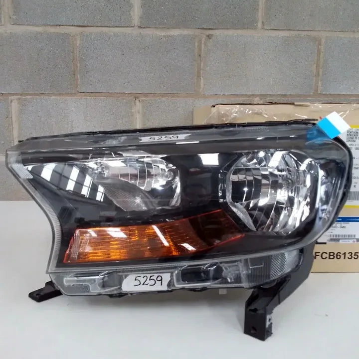 Phares Avant Ford Ranger 2017-2020 Paire Gauche Droite Culot H4