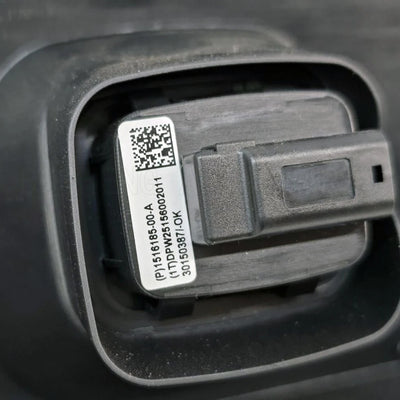 Bouton d'Ouverture de Coffre Tesla Model Y Juniper 2025
