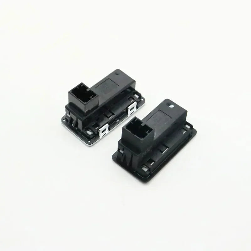 Bouton d'Ouverture de Coffre Audi A6 Q7 Volkswagen Passat — vue arrière