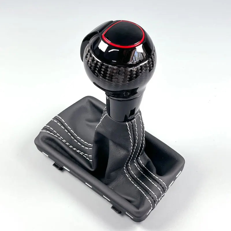 Pommeau de Vitesse Audi A3 8V, A4, A5, A6, A7, Q2, Q3 et Q5 Automatique Aspect Carbone, Version S ou RS