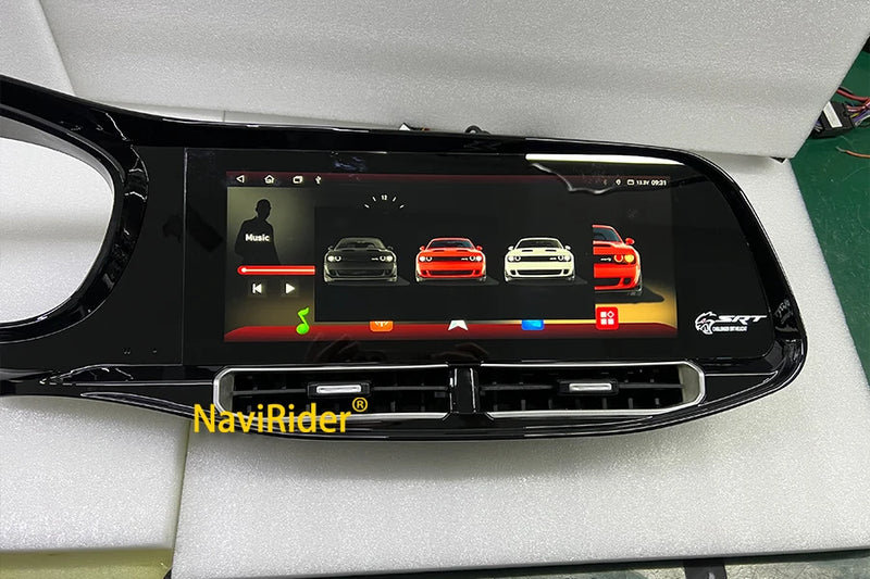 Autoradio Android 13 Écran QLED Dodge Challenger SRT Hellcat 2010-2023 CarPlay Sans Fil GPS 4G