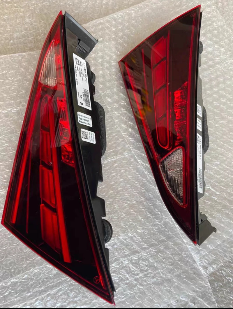 Feux Arrière LED Intérieur Mercedes Classe C W206 2022-2025 Gauche Droit