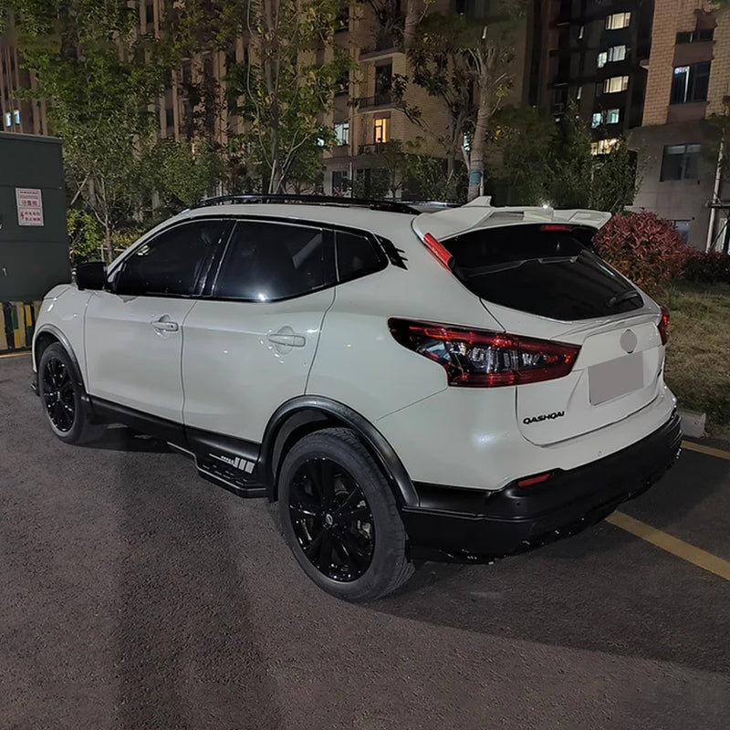 Becquet Nissan Qashqai J11 2016-2021 Central de Coffre en ABS, Rouge, Blanc, Noir, Carbone ou à Peindre