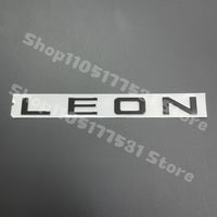 Emblème Lettres LEON Seat, ABS Chromé Argent ou Noir Brillant, Adhésif 3D pour Coffre Arrière