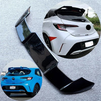 Becquet Toyota Corolla E210 Hatchback 5 Portes 2019-2023 Aileron de Toit Style V, Noir Brillant ou Aspect Carbone