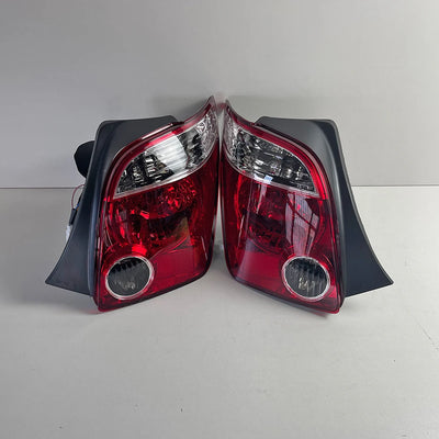 Feux Arrière LED Toyota IST NCP61 2002-2009 Paire