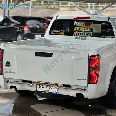 Feux Arrière LED Isuzu D-Max 2019-2024 Paire Fumée