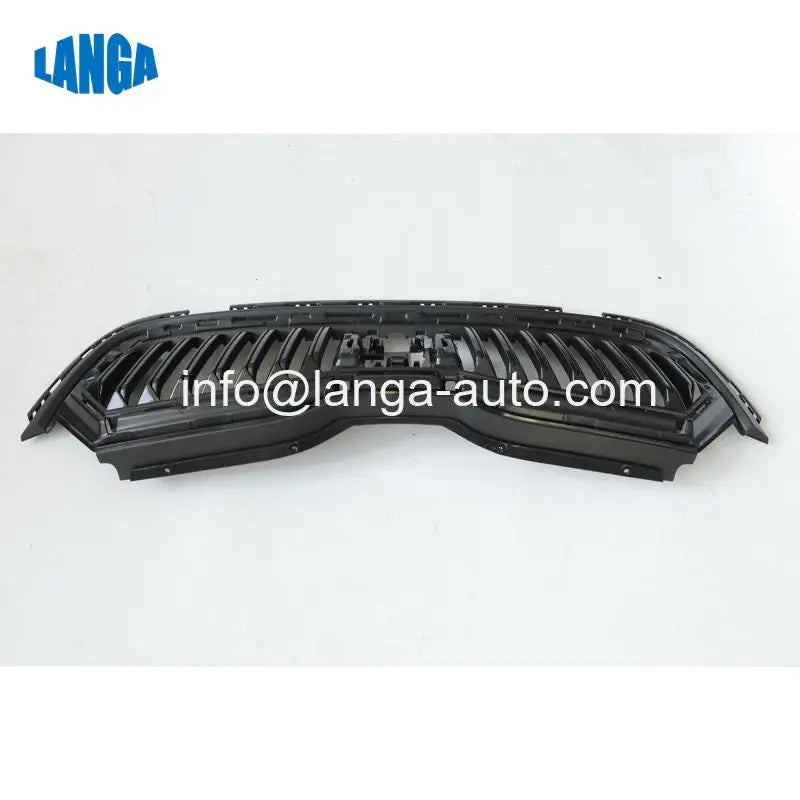 Calandre Avant de Pare-Chocs Skoda Octavia 2021-2024 Référence 5E3853653 Noire à Barreaux Verticaux