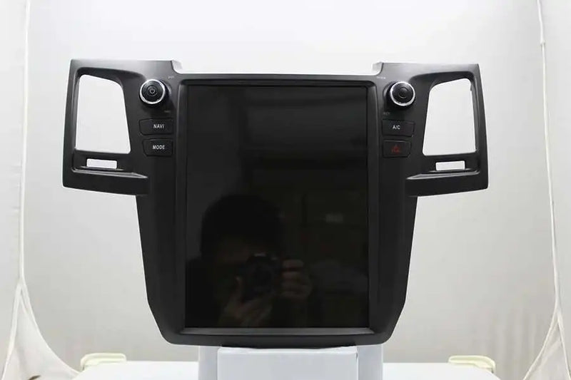 Autoradio Android 14 Écran Vertical Toyota Fortuner et Hilux 2005-2014 CarPlay GPS 4G