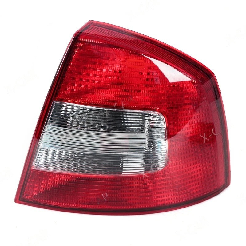 Feux Arrière Skoda Octavia 2 A6 Berline 2009-2013 Gauche Droit 1Z5945111B