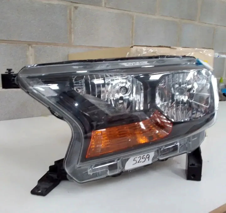 Phares Avant Ford Ranger 2017-2020 Paire Gauche Droite Culot H4